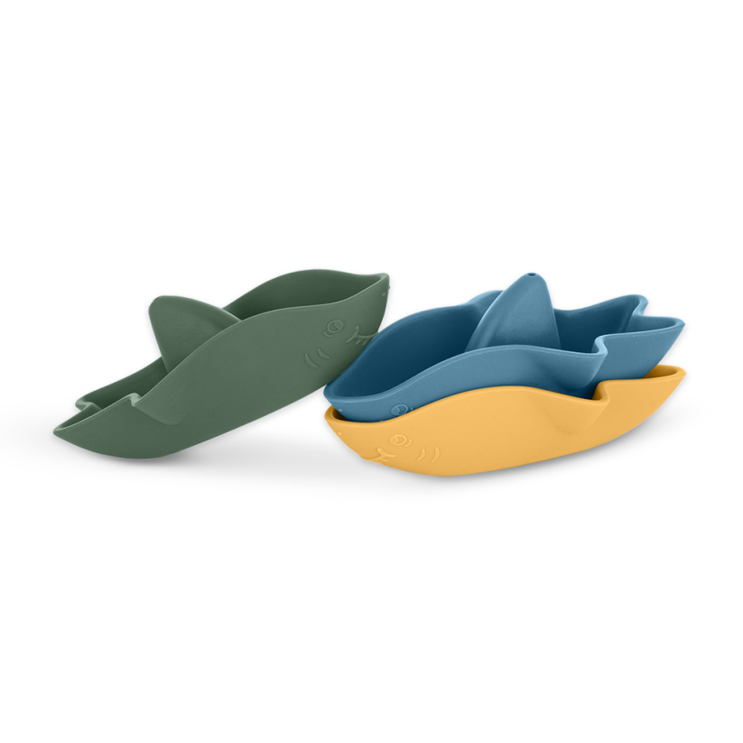 PETITE&MARS Hračky silikonové do koupele Sharks 6m+