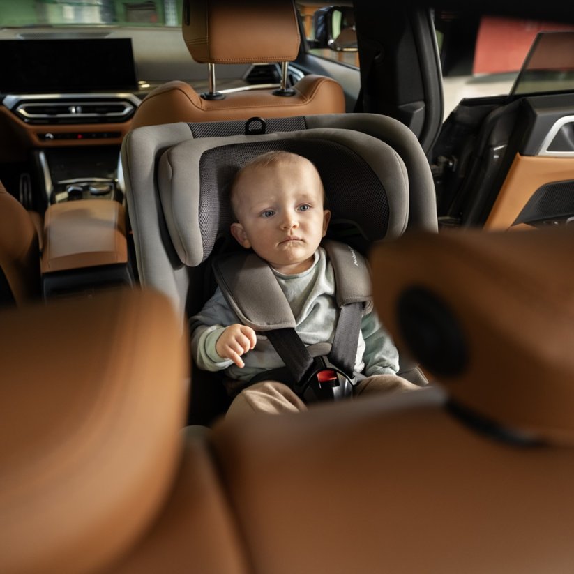 PETITE&MARS Car Seat Twistguard Pro i-Size 40-150 cm(0-36 kg)