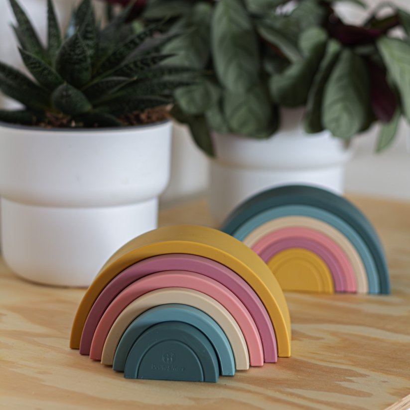 PETITE&MARS Silicone folding toy Rainbow Intense Ocher 12m+