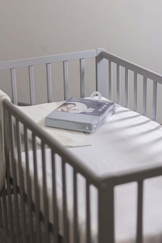 PETITE&MARS Napínací prostěradlo nepromokavé Soft Dream Dry 120 x 60 Grey
