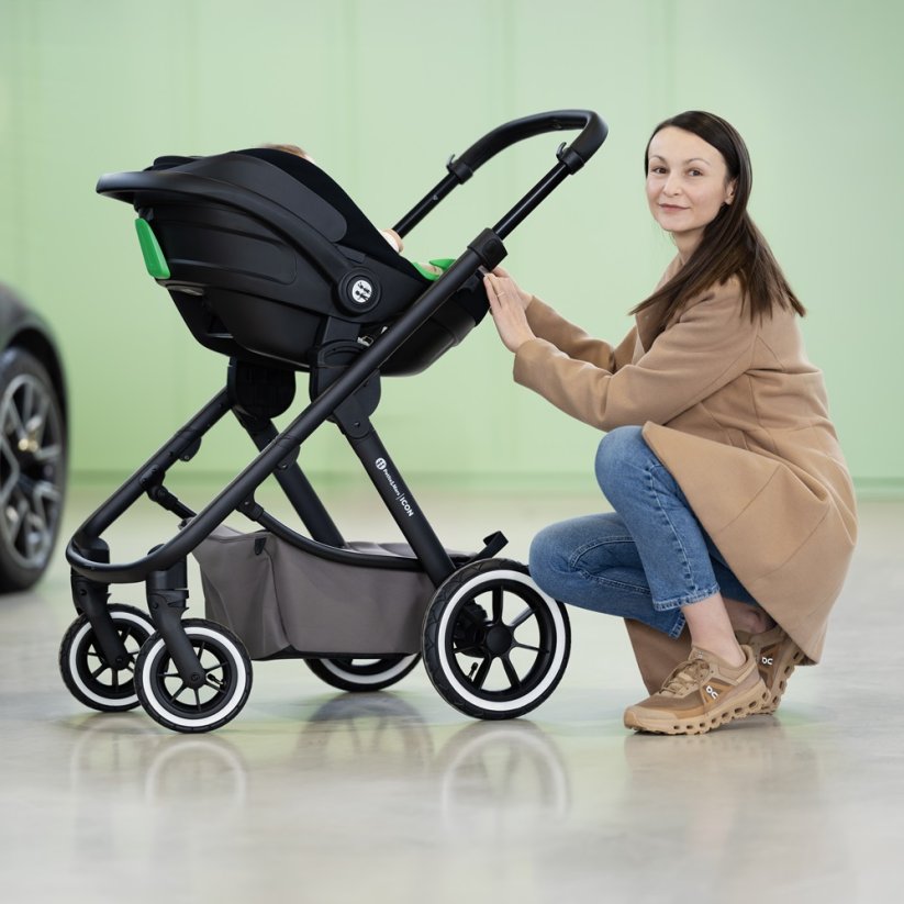 PETITE&MARS Fotelik samochodowy Core Pro i-Size Black Grey 40-87cm (0-13 kg)