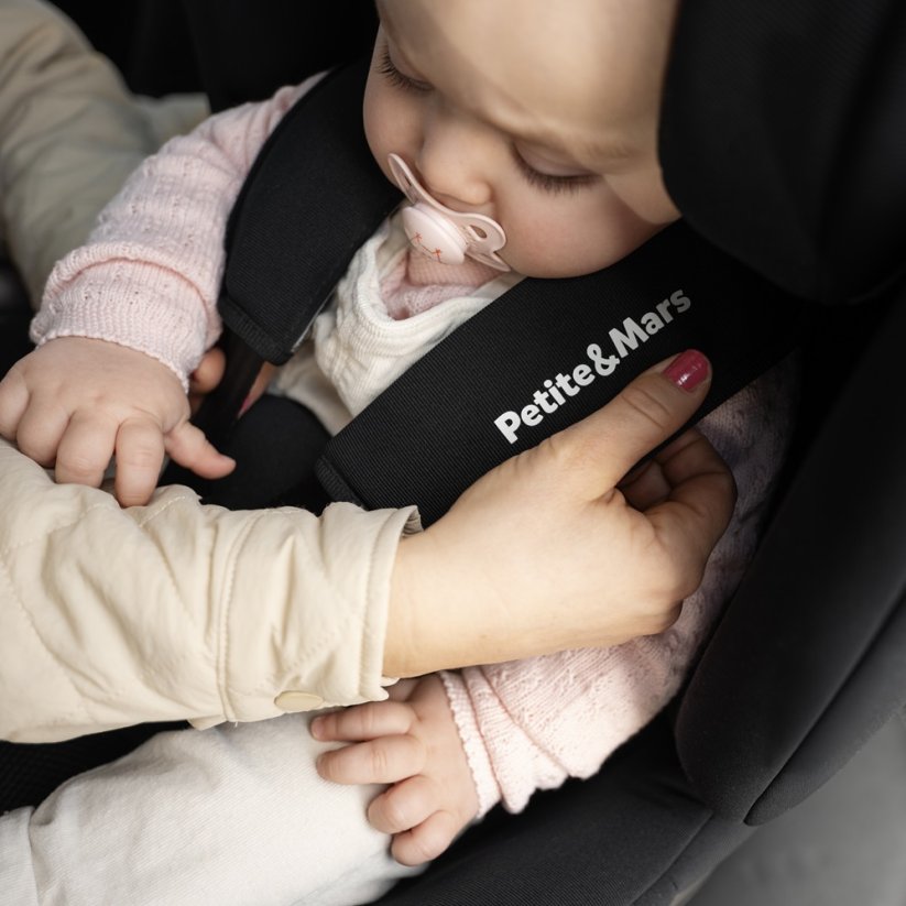PETITE&MARS Car Seat Reversal Pro i-Size 40-105 cm (0-18 kg) - Variants of Reversal Pro: Caramel Brown