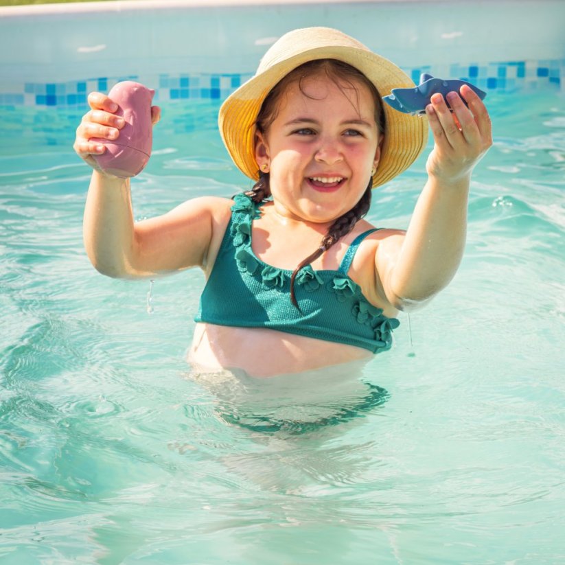 PETITE&MARS Hračky silikonové do koupele Sharks 6m+